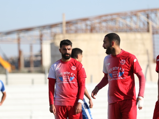 שחקני עראבה. ינסו להפתיע (וואסים מואסי) 